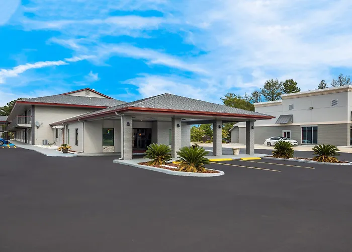 Red Roof Inn & Suites Thomasville