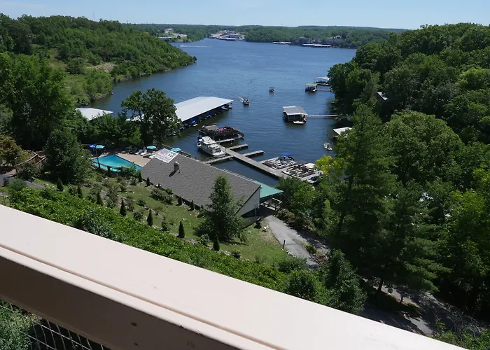 Inn At Grand Glaize