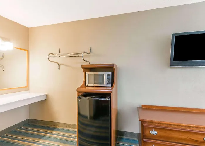 Super 8 By Wyndham Greencastle