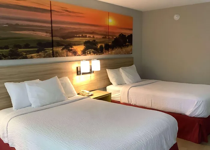 Days Inn By Wyndham Kingdom City