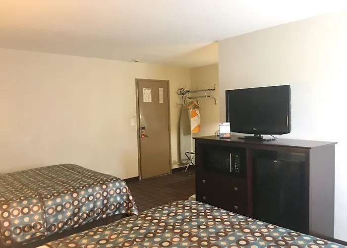 Baymont By Wyndham Iron Mountain
