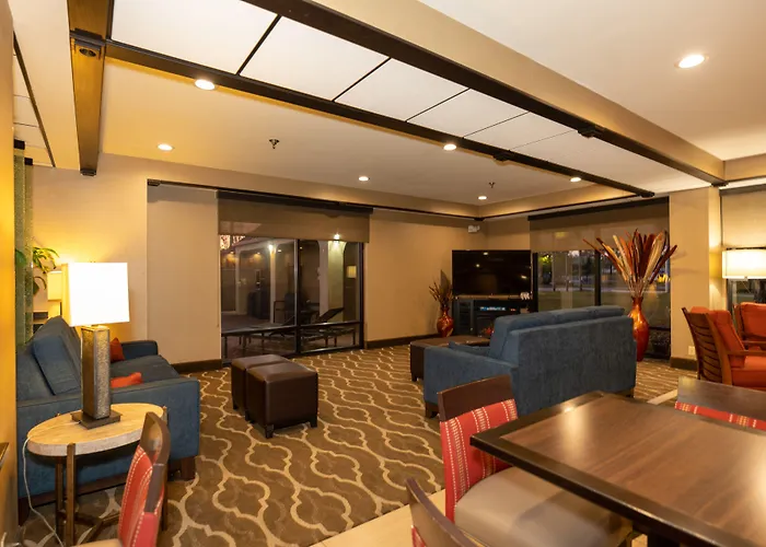 Comfort Inn Opelika - Auburn