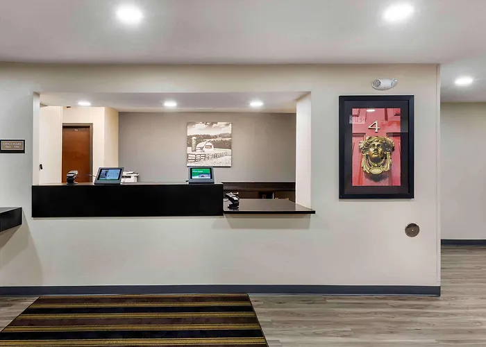 Extended Stay America Select Suites - Milwaukee - Waukesha