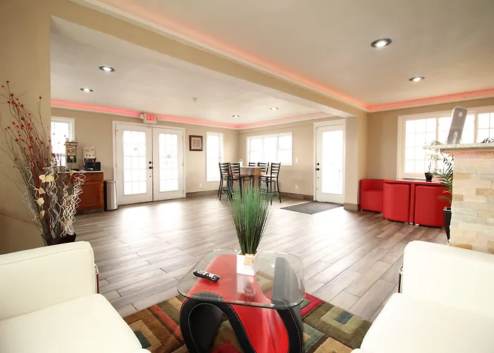 Westbridge Inn & Suites