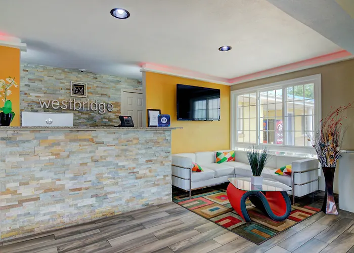 Westbridge Inn & Suites