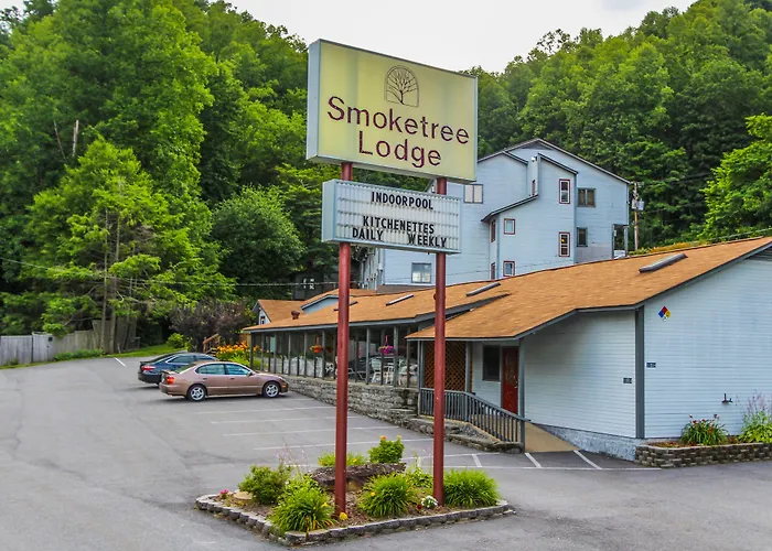Smoketree Lodge