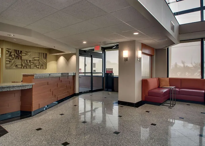 Drury Inn & Suites Bowling Green