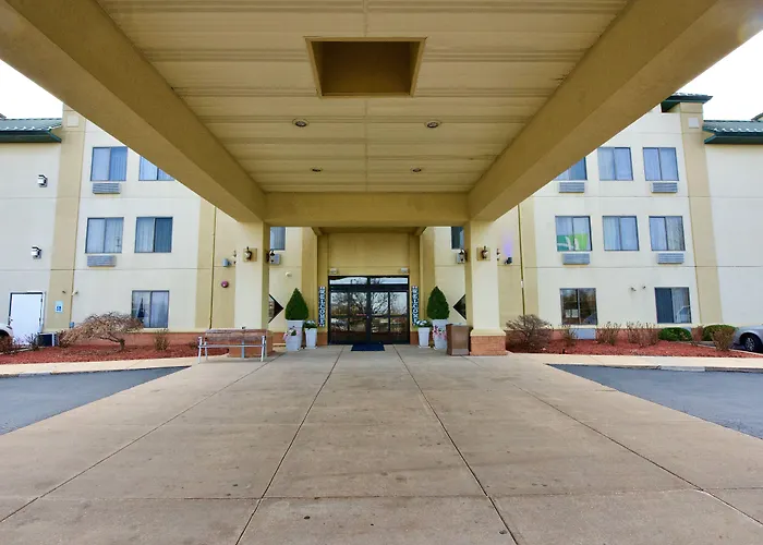 Holiday Inn Express & Suites St Louis West - Fenton By Ihg