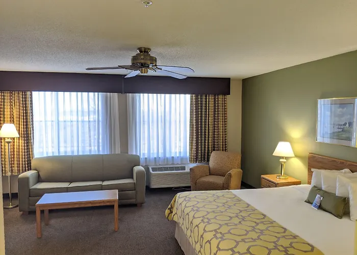 Baymont By Wyndham Rockford