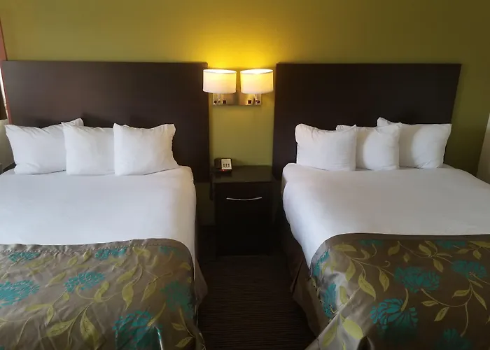 Baymont By Wyndham Eau Claire Wi