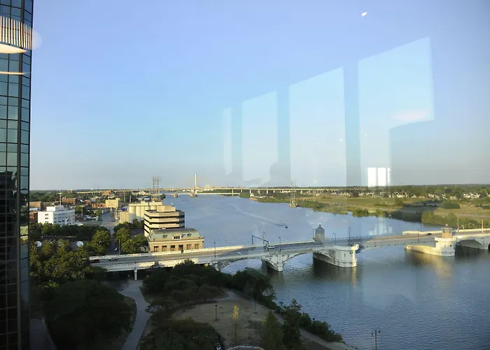 Renaissance Toledo Downtown Hotel