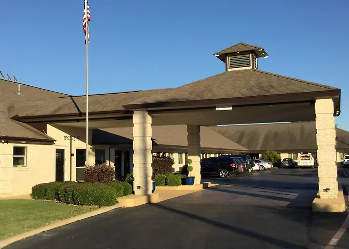 Super 8 By Wyndham Cleburne