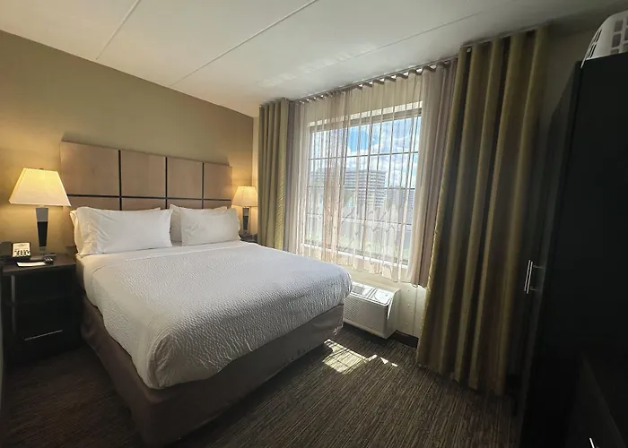 Candlewood Suites Alexandria West By Ihg