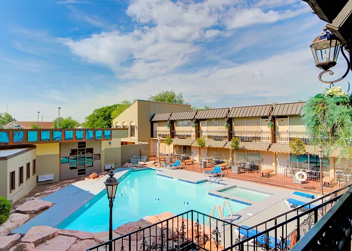 Western Inn And Suites