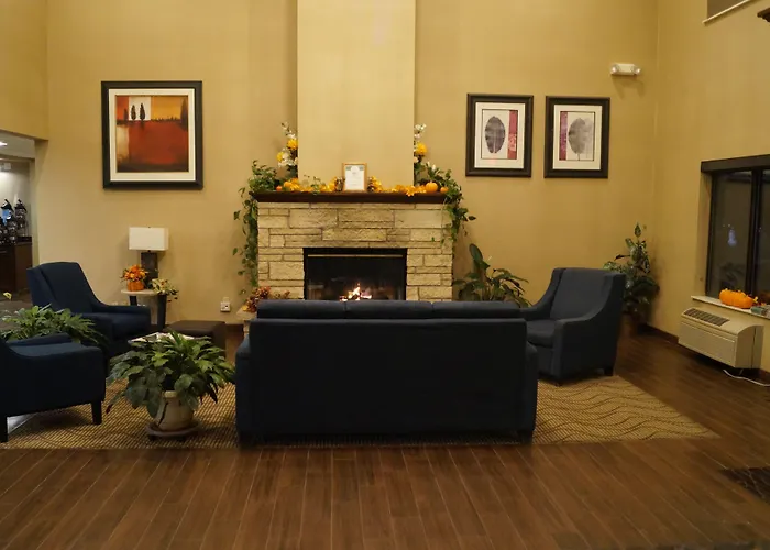 Comfort Inn & Suites Black River Falls I-94