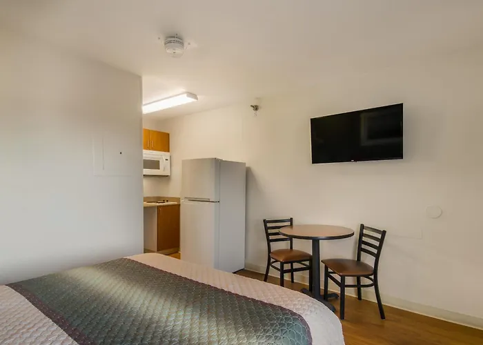 Birch Hill Suites Extended Stay Lake Charles - Sulphur
