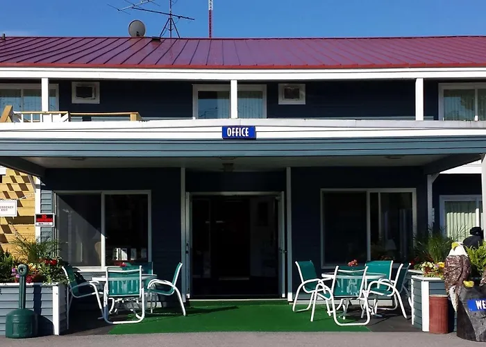 Colonial Inn Ellsworth