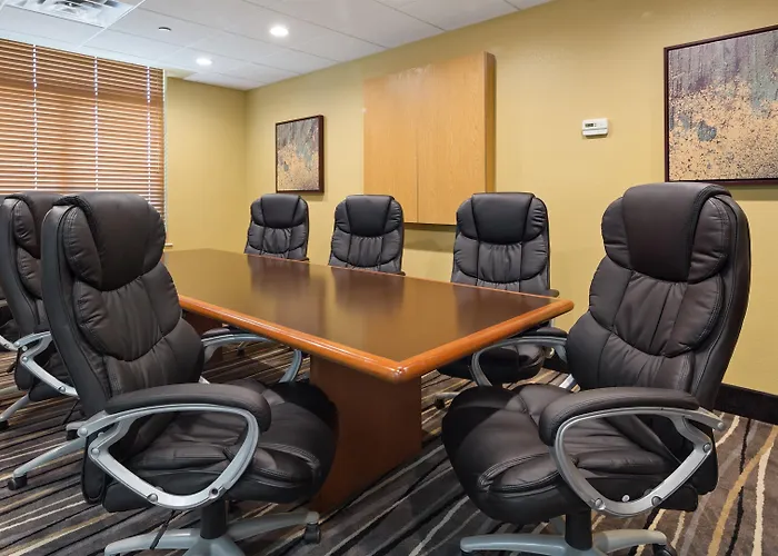 Best Western Plus Birmingham Inn & Suites