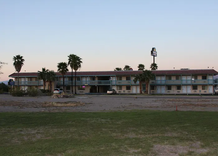 Days Inn & Suites By Wyndham Needles