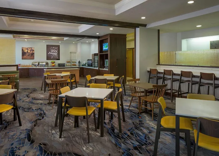 Fairfield Inn & Suites By Marriott Orlando Lake Buena Vista