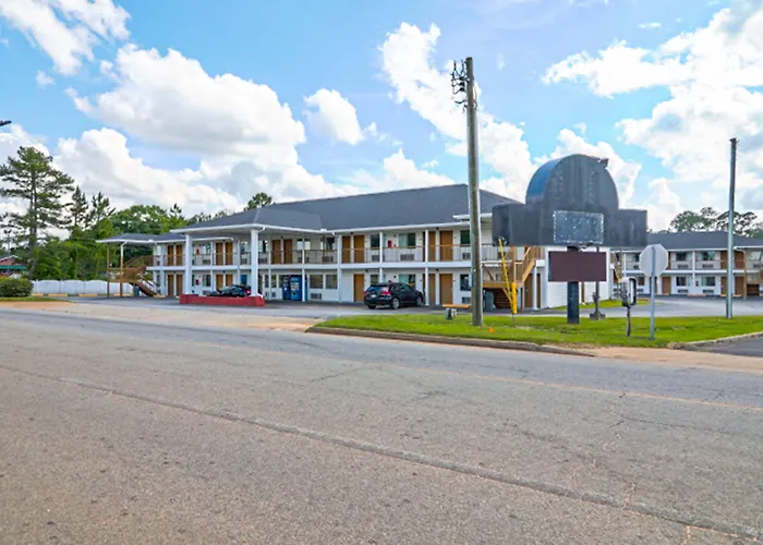 Economy Inn By Oyo Ashburn I-75
