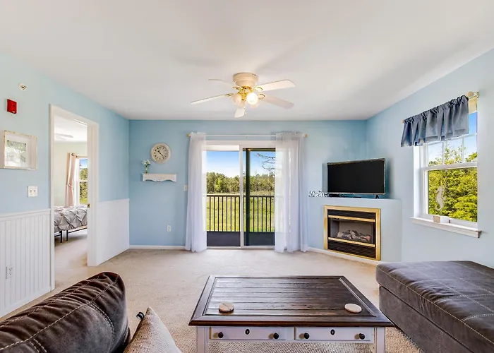 Bethany Bay - 8006 Pettinaro Dr