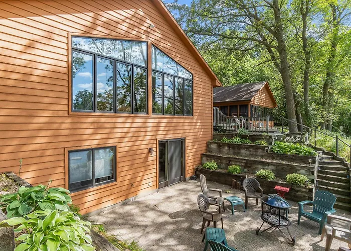 Sandy Beach Family Getaway W/ Fire Pit & Deck!