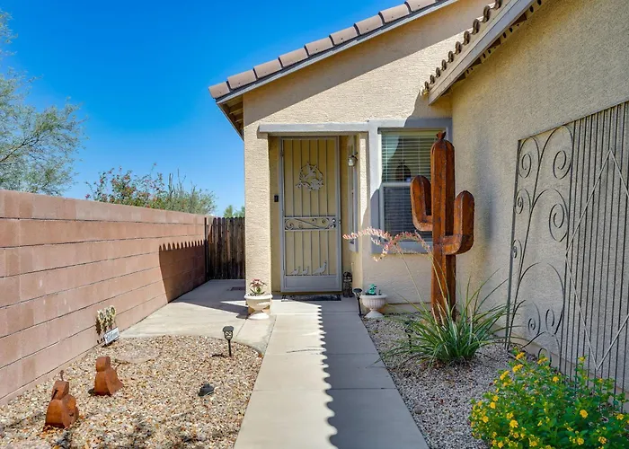 Step-Free Sahuarita Retreat! Patio + Pool Access