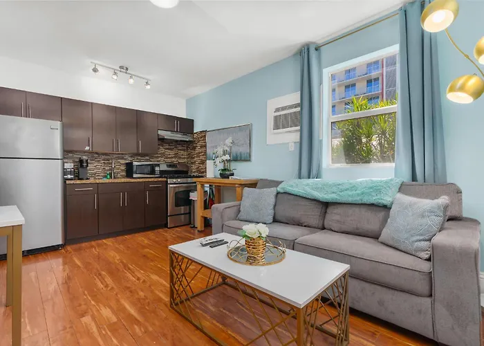 The Pearl Beachside Apartments On Hollywood Beach