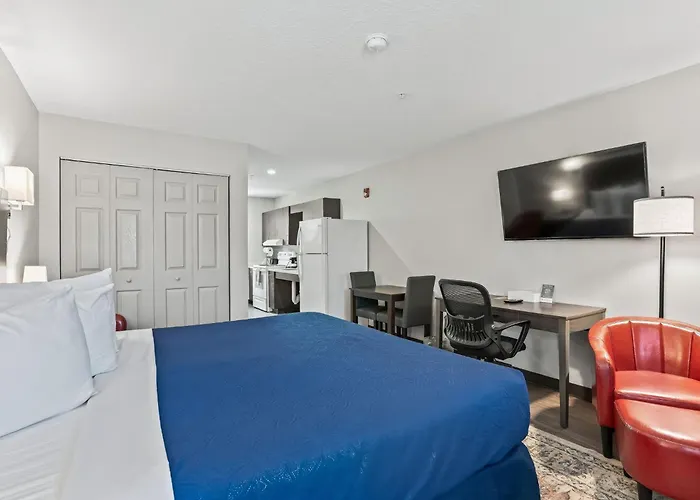 Baymont By Wyndham Ocala Suites