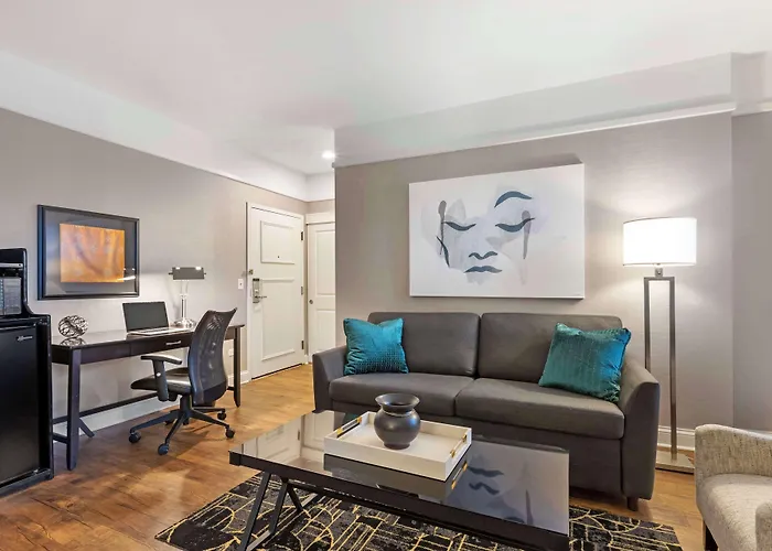 Best Western Plus Hawthorne Terrace Hotel