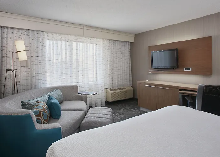Courtyard By Marriott Detroit Pontiac/Auburn Hills
