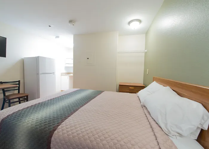 Studio 51 Extended Stay Hotel