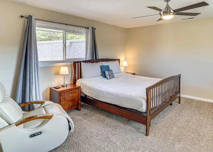 1 Mi To Lake Havasu: Family Home W/ Game Room