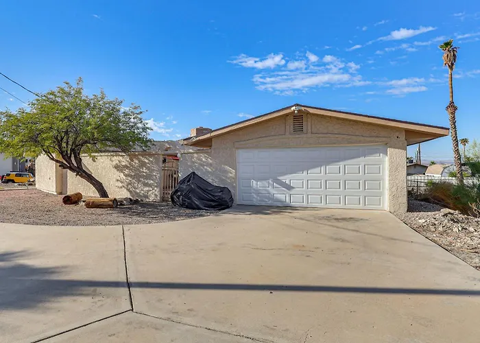 1 Mi To Lake Havasu: Family Home W/ Game Room