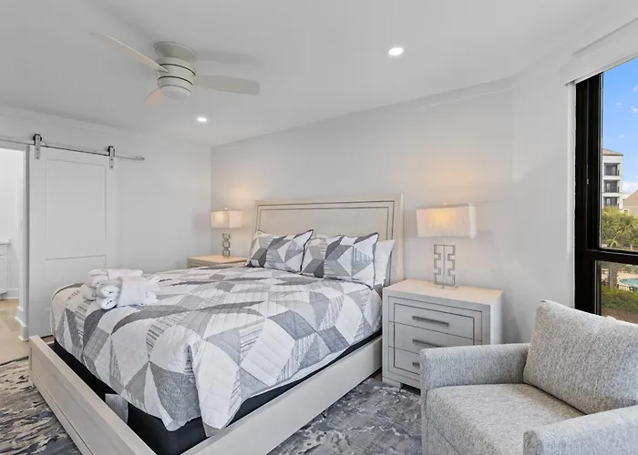 Summer House 202 - 3Br Oceanfront Condo! View!