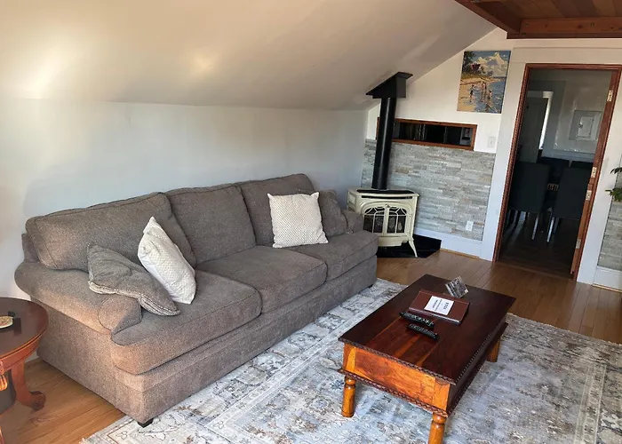 Alameda 3Br Luxury Penthouse 2 Blocks To Downtown 3 Blocks To The Beach Ac And 2 Free Parking Spaces