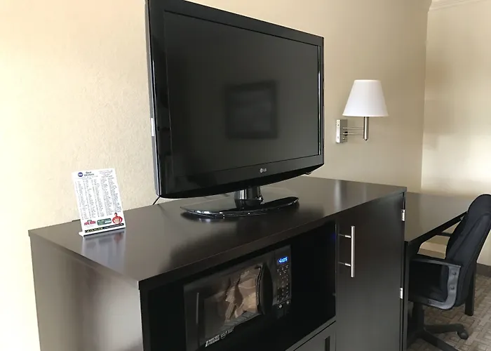 Best Western Inn & Suites