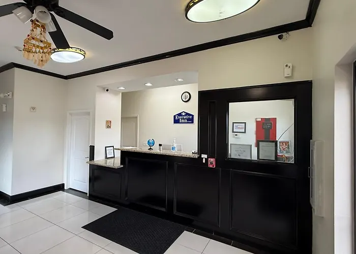 Executive Inn And Suites