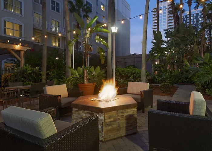 Courtyard Tampa Downtown