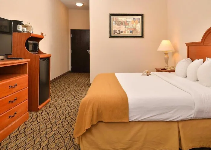 Quality Inn & Suites Jefferson City