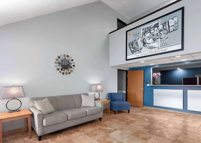 Super 8 By Wyndham Sun Prairie/Madison E
