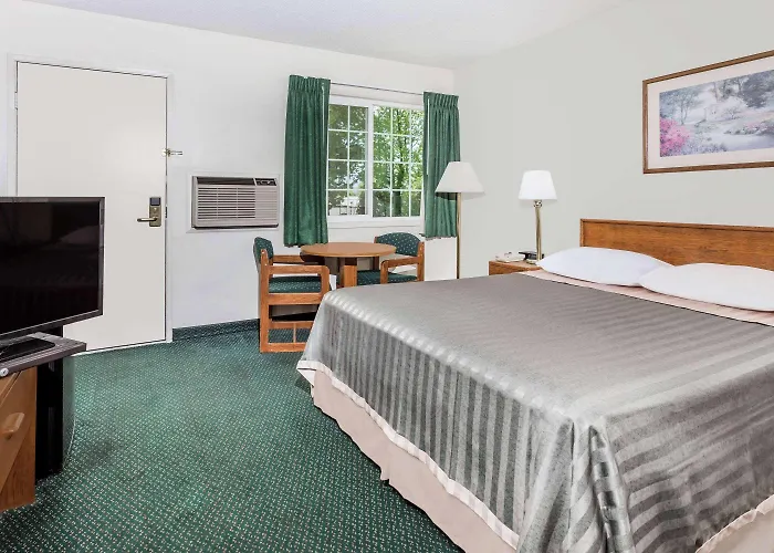 Travelodge By Wyndham Grants Pass