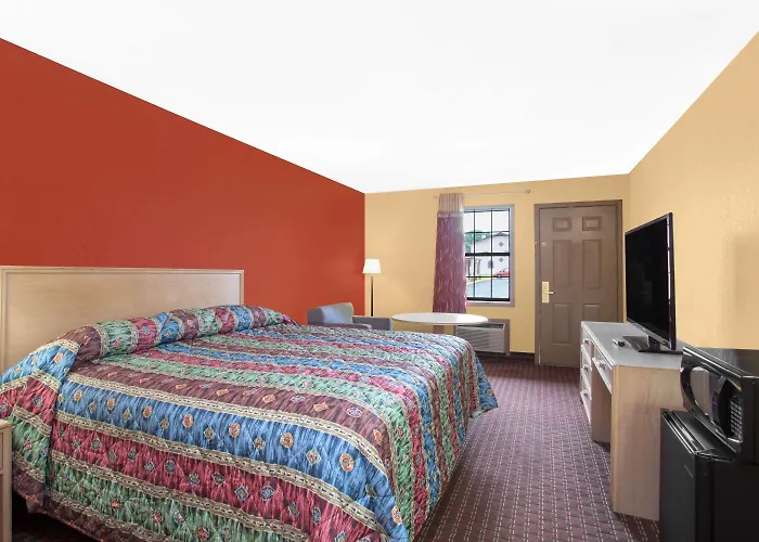 Knights Inn Wildersville