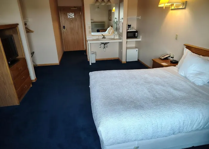 Western Executive Inn