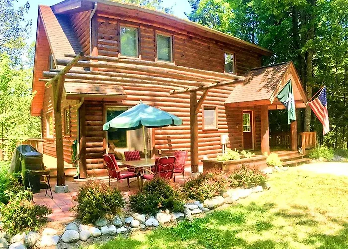 Cozy And Spacious Log Cabin Rental Near Burt Lake State Park In Michigan