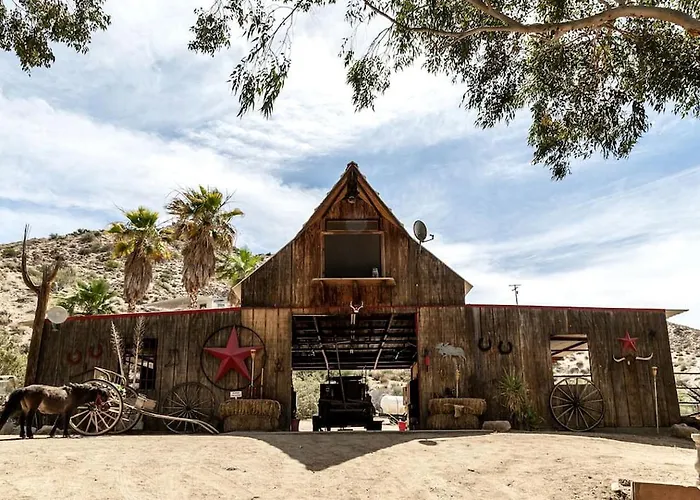 Unique Desert Experience For A Romantic Getaway Ideal For Exotic Animal Lovers In Morongo Valley, California.