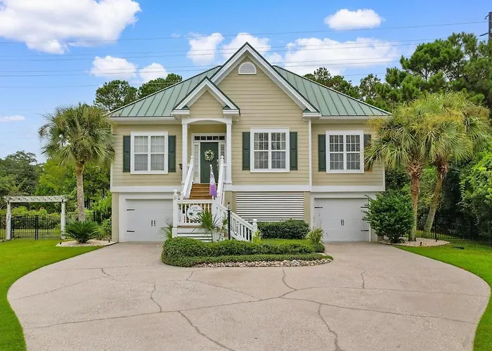 Peaceful Getaway-Resort Access; Golf Cart Included