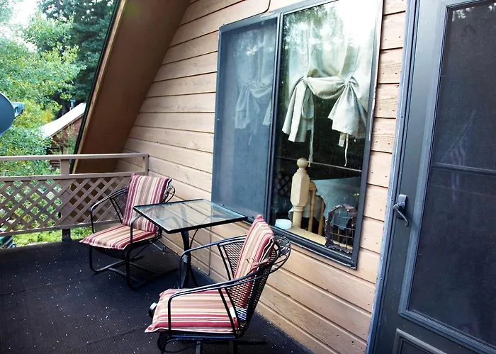 Pet-Friendly Cabin Getaway For Groups Near Aspen, Colorado