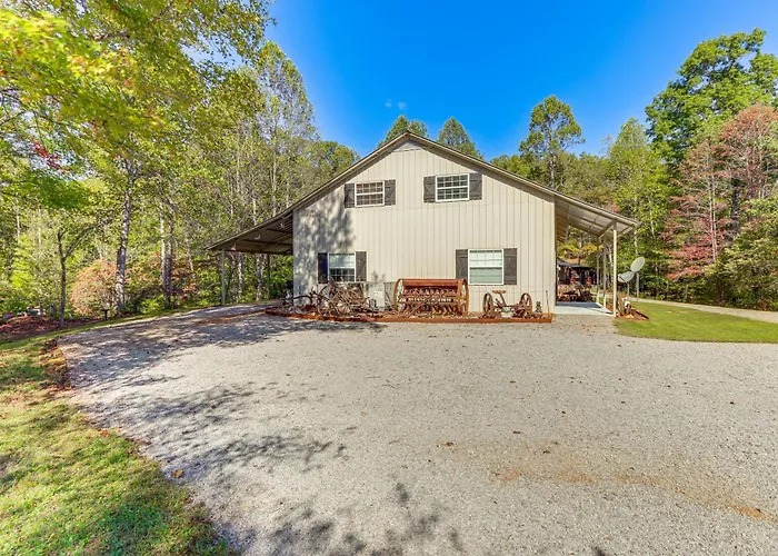 8 Mi To Tellico Plains: Family Home Near Trails!